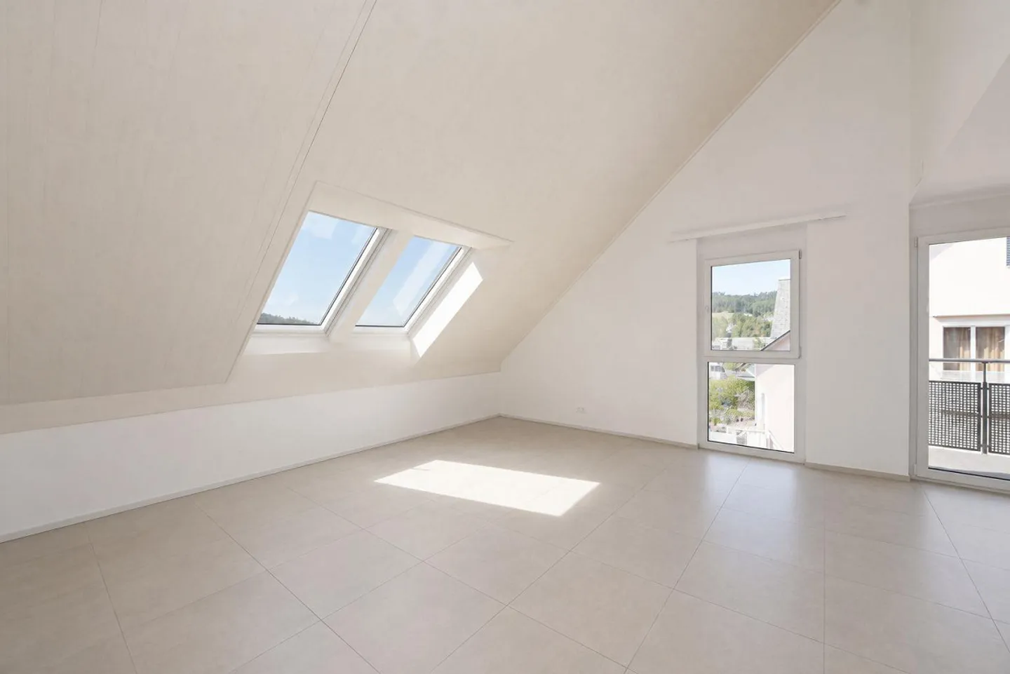 Spacious Duplex Apartment in Elgg - Photo 8 of 15