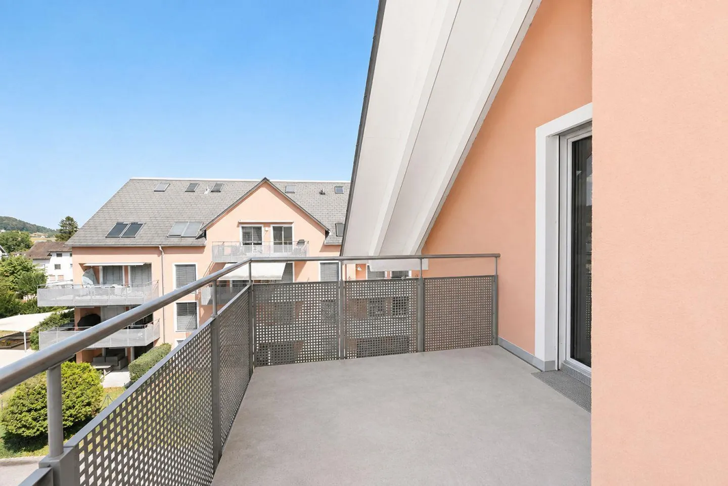Spacious Duplex Apartment in Elgg - Photo 9 of 15
