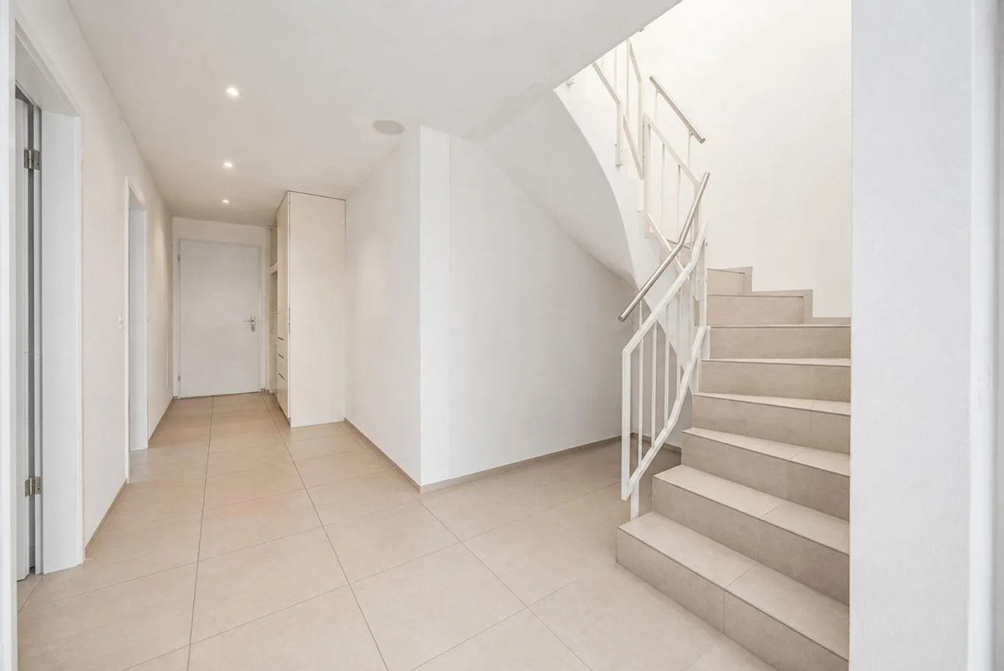 Spacious Duplex Apartment in Elgg - Photo 11 of 15