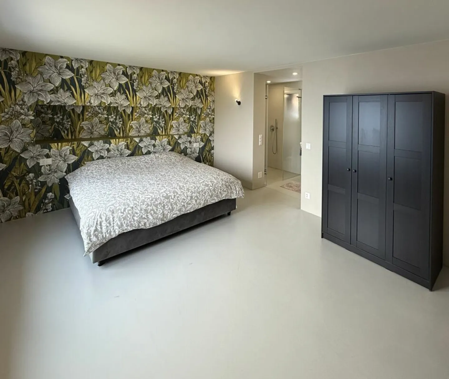 Two-family villa with lake view in a sought-after location of Ronco sopra Ascona - Photo 7 of 17