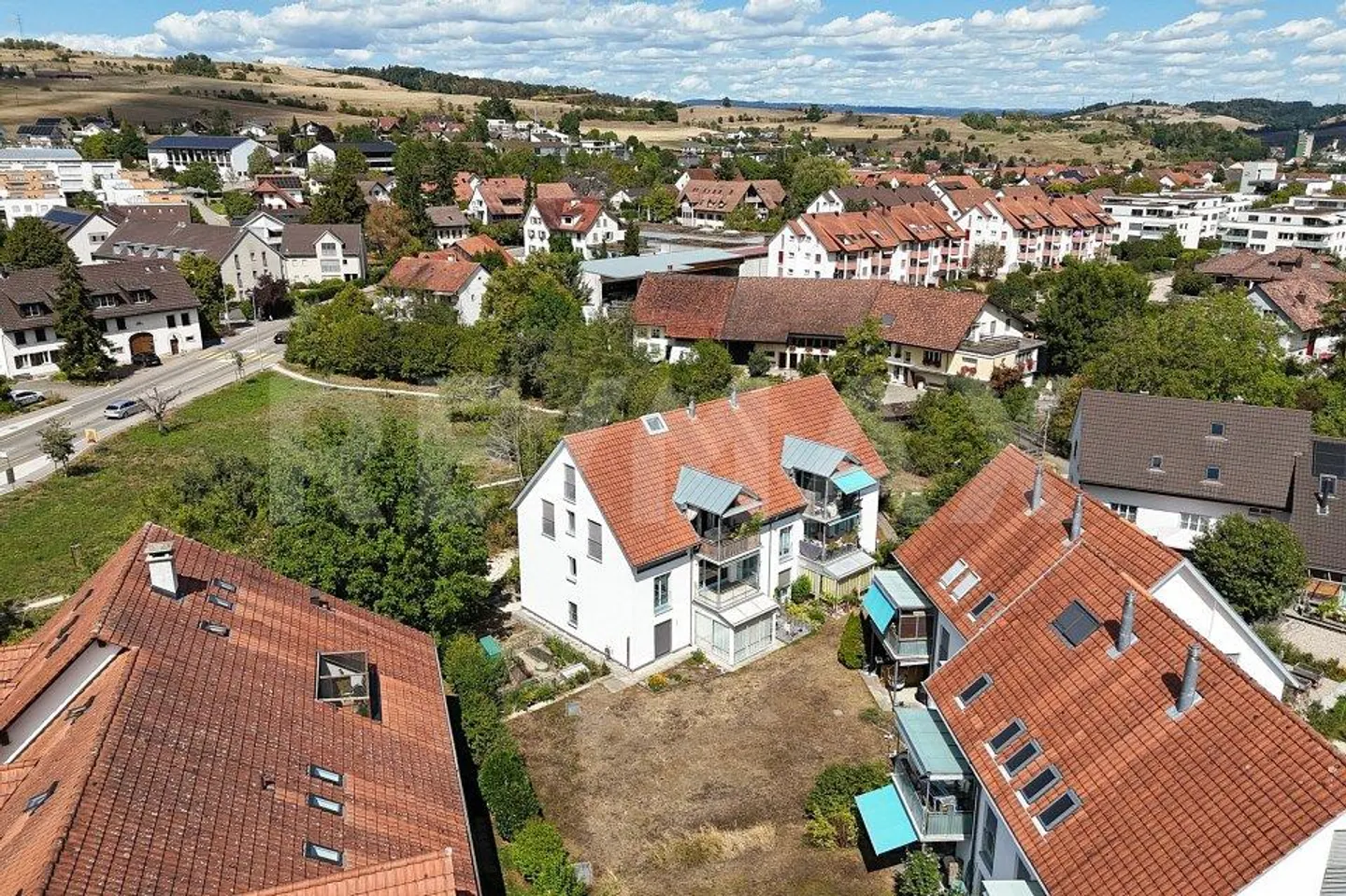 Luminoso appartamento di 3,5 locali in posizione tranquilla direttamente presso il ruscello - Foto 13 di 13