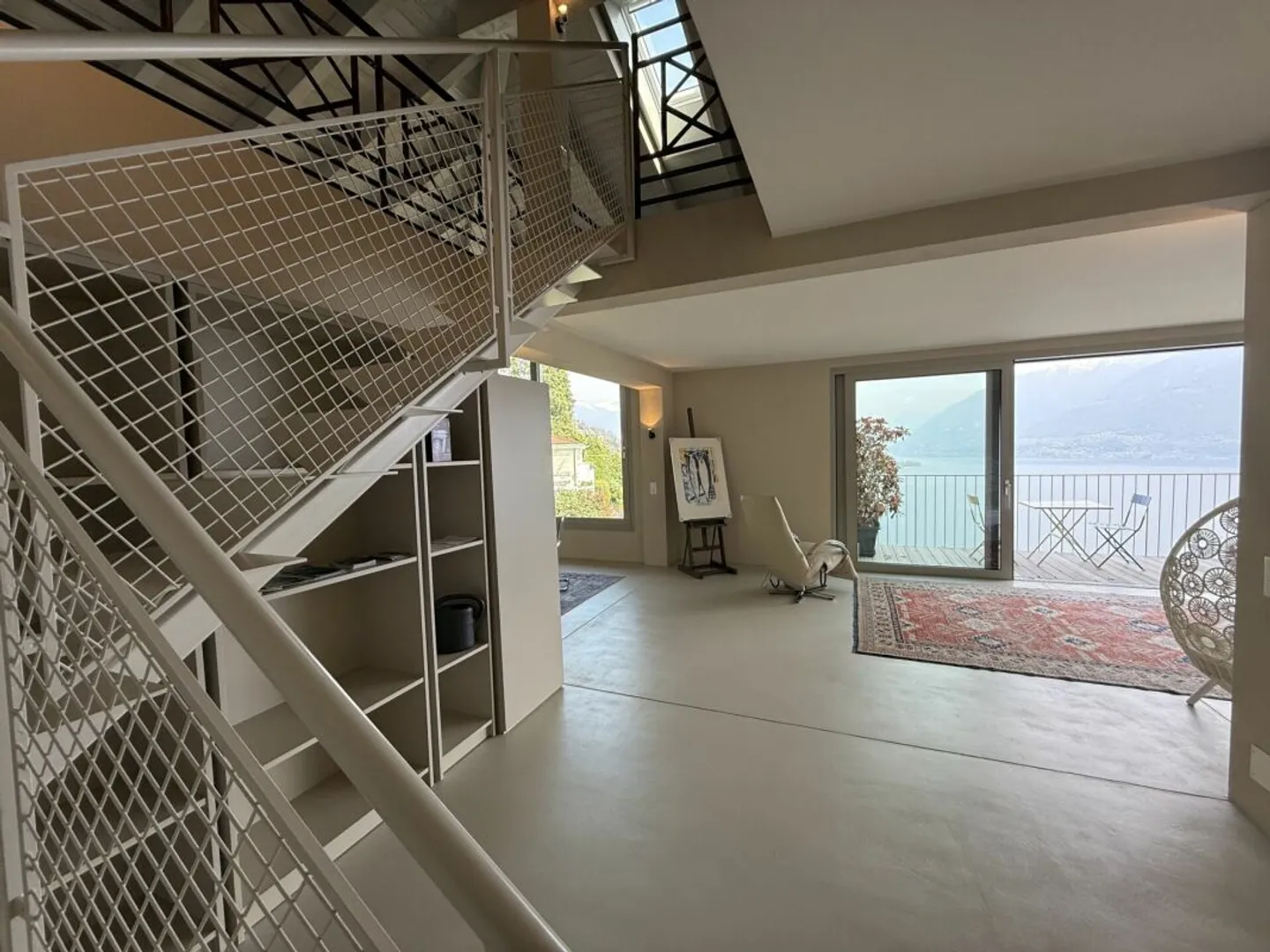 Two-family villa with lake view in a sought-after location of Ronco sopra Ascona - Photo 14 of 17