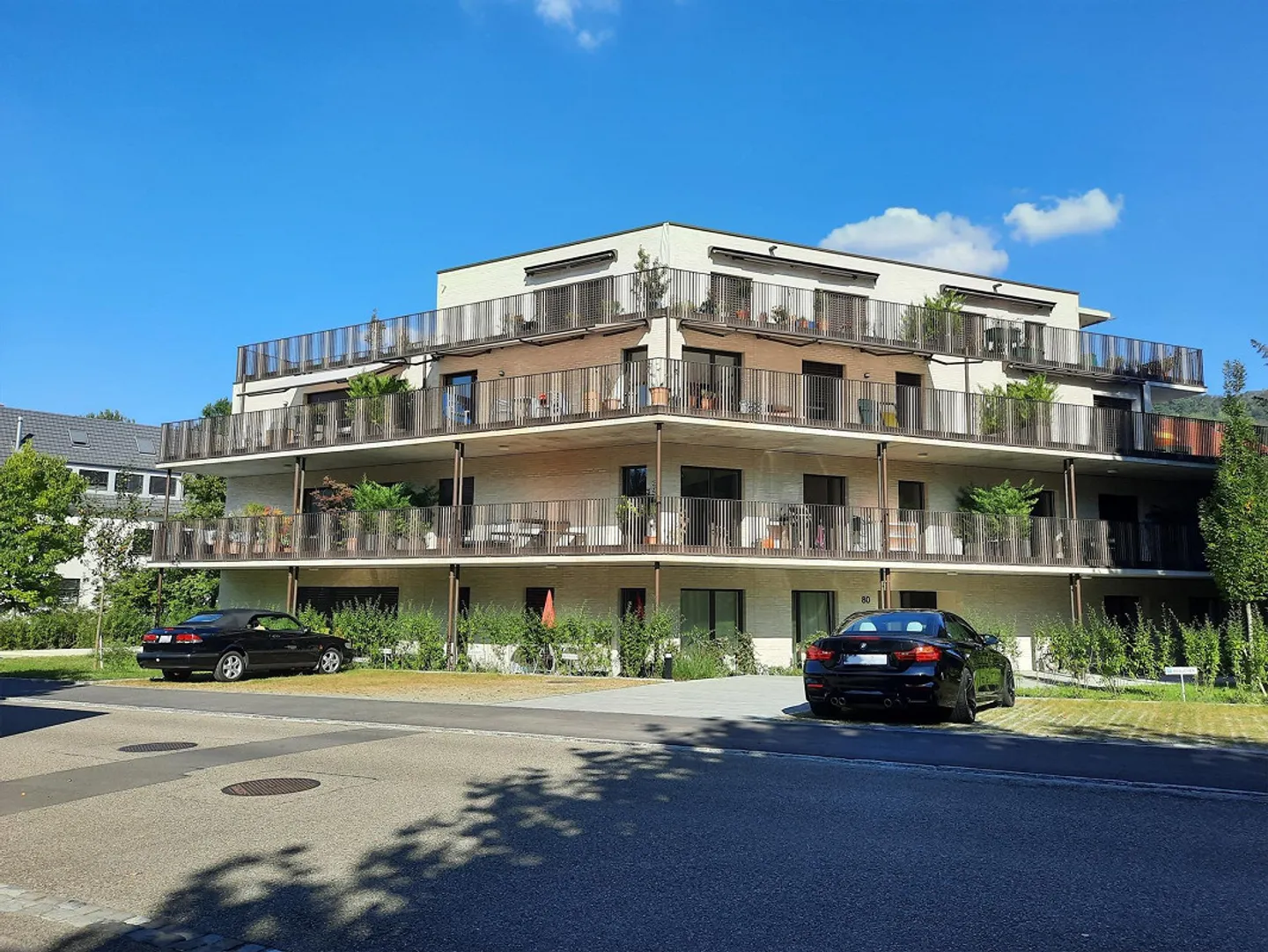 Appartement penthouse moderne au Mattweg 80 à Arlesheim - Photo 1 sur 9