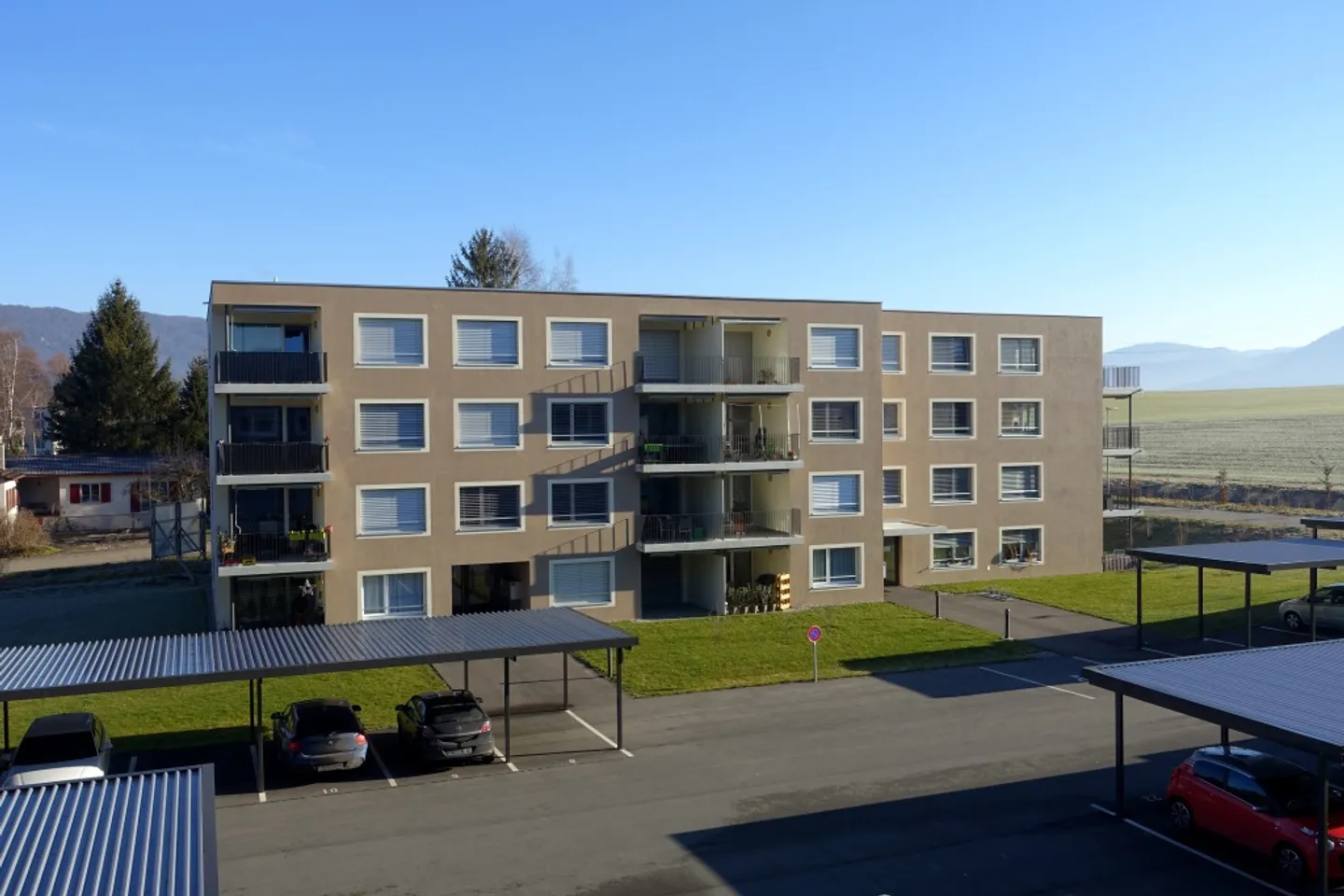 Place ouverte - Photo 2 sur 2