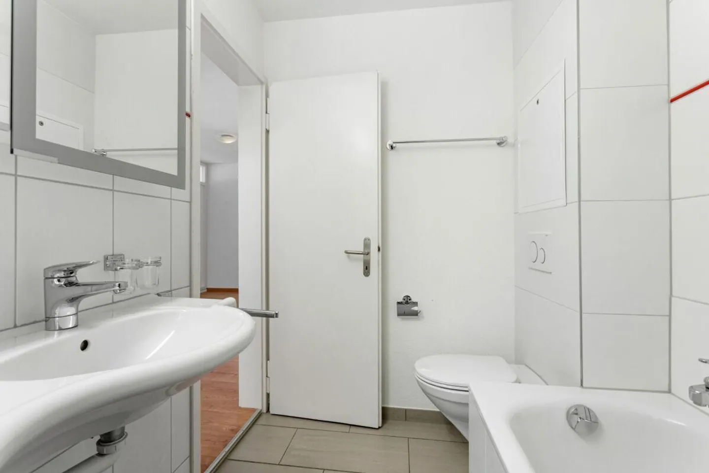 Affordable 4.5-room apartment - quietly located and in green surroundings - Photo 3 of 15