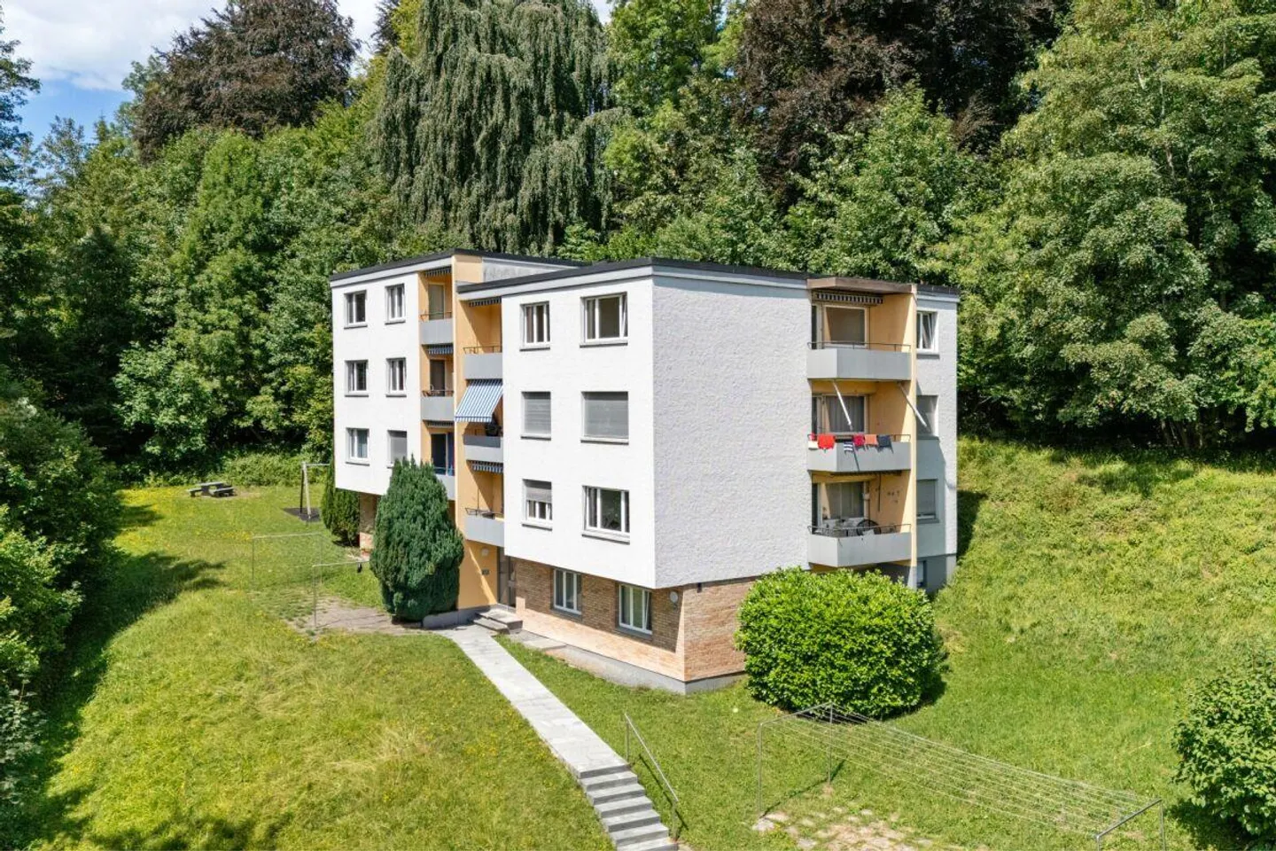 Affordable 4.5-room apartment - quietly located and in green surroundings - Photo 14 of 15