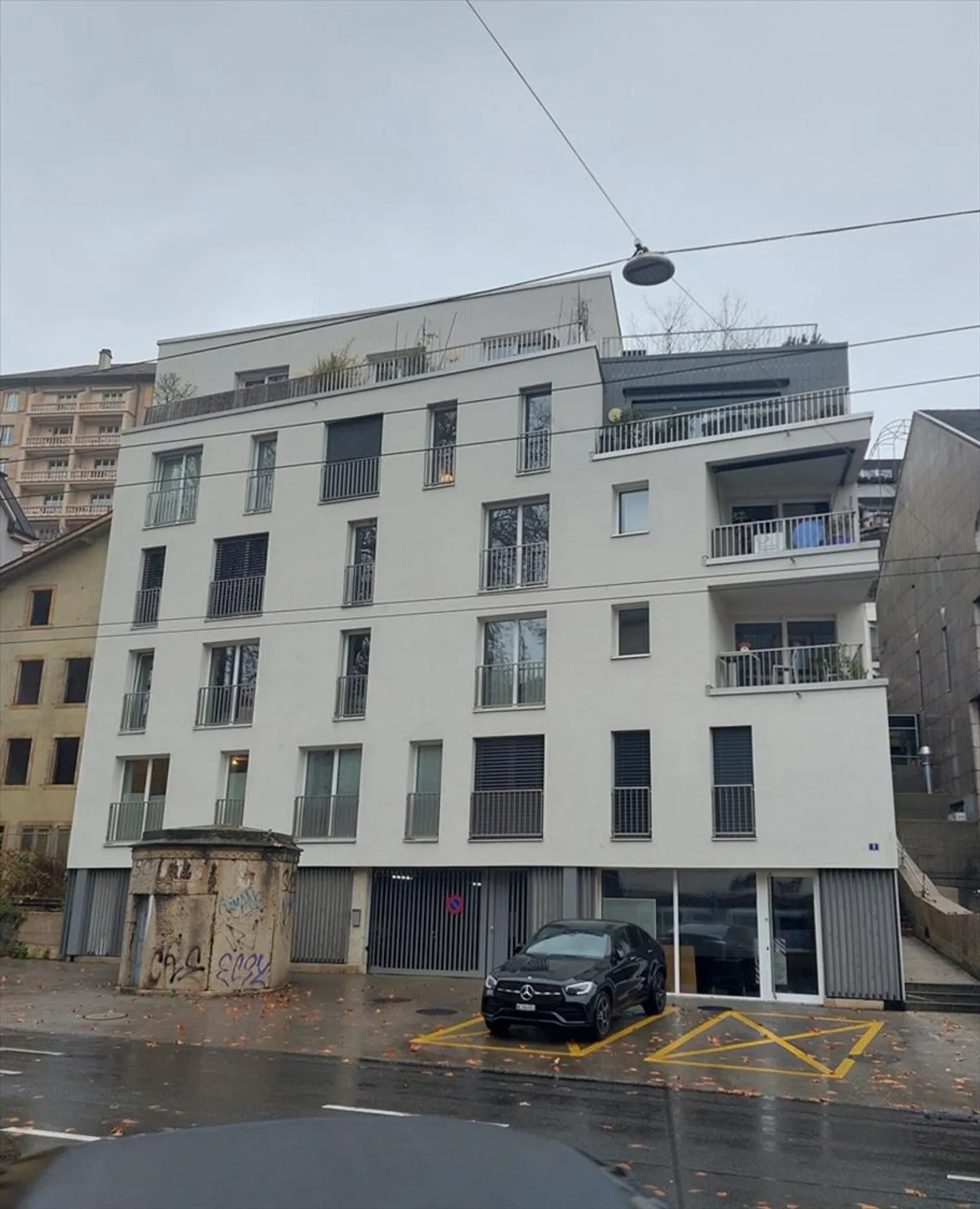 Appartamento contemporaneo di 3,5 locali con terrazza e garage - Foto 9 di 10