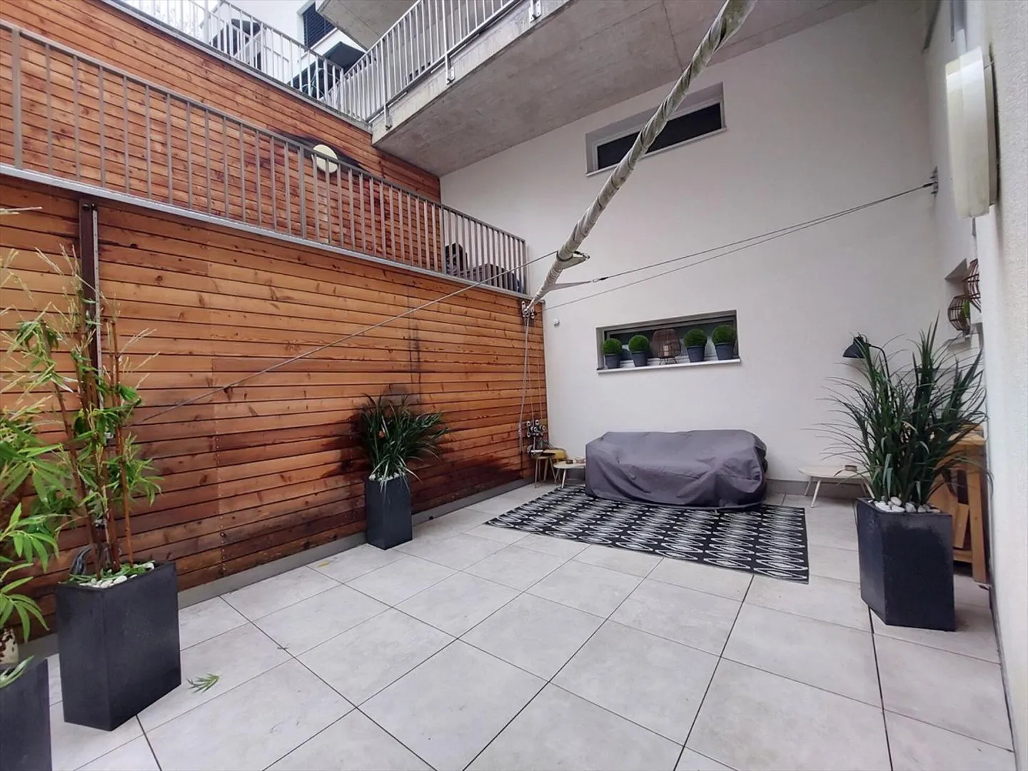 Appartamento contemporaneo di 3,5 locali con terrazza e garage - Foto 3 di 10