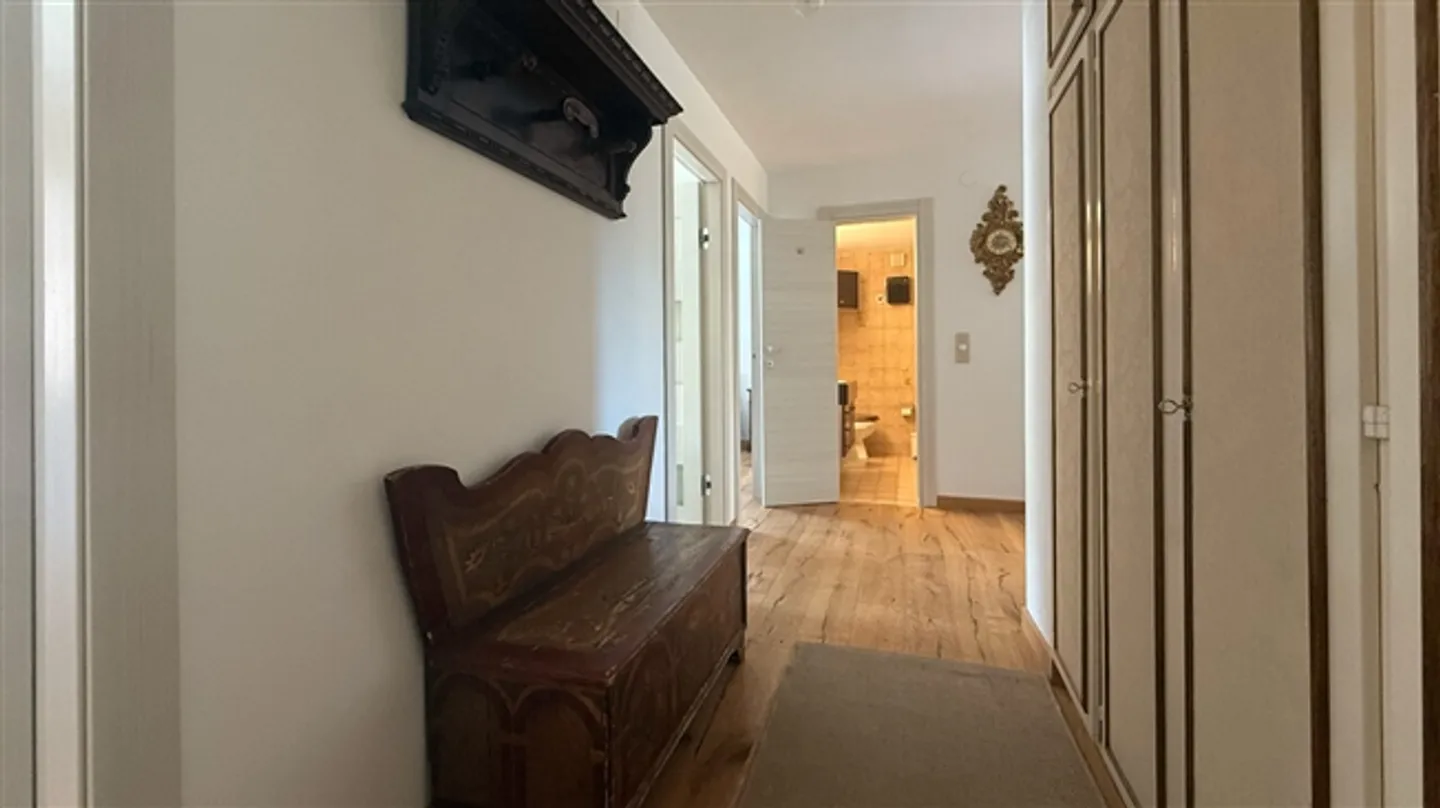 3.5 Room apartment - Photo 7 of 10