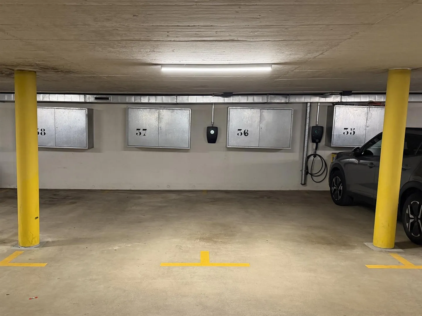 Place de parking dans un garage souterrain à louer - Photo 1 sur 1