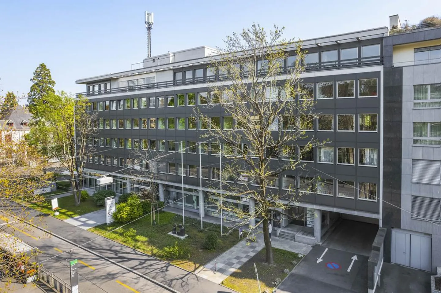 Attractive office space in a central location in Basel - Photo 12 of 12