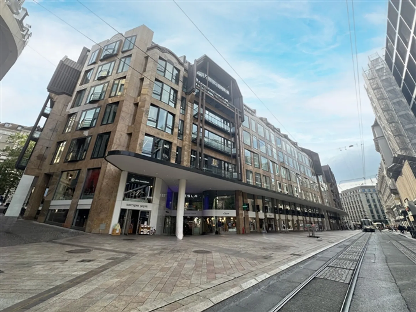 Environ 800 m2 au 5ème étage du Centre de la Confédération - Photo 9 sur 11