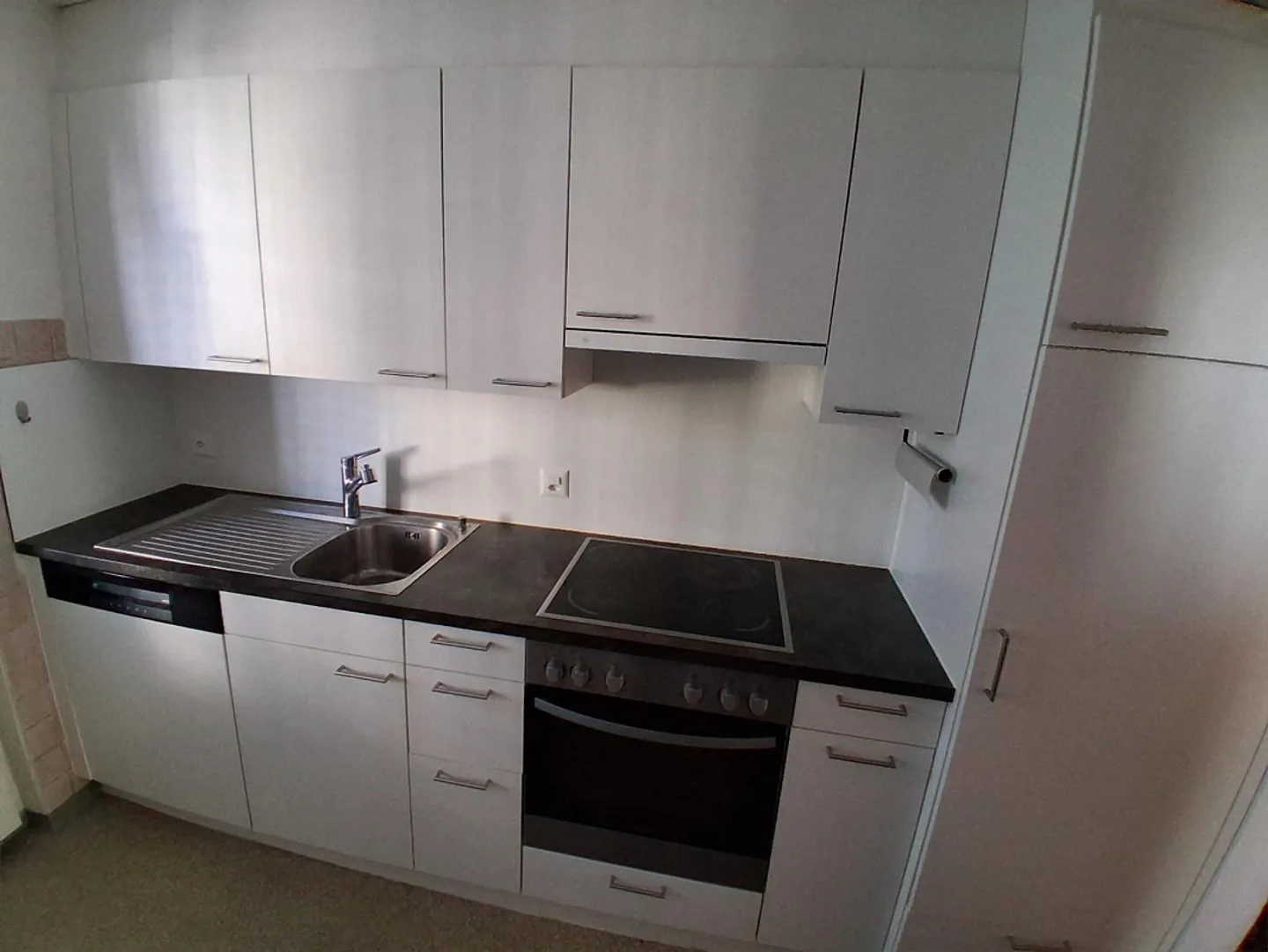 Appartamento di 4,5 stanze al piano rialzato con balcone e cantina - Foto 11 di 13