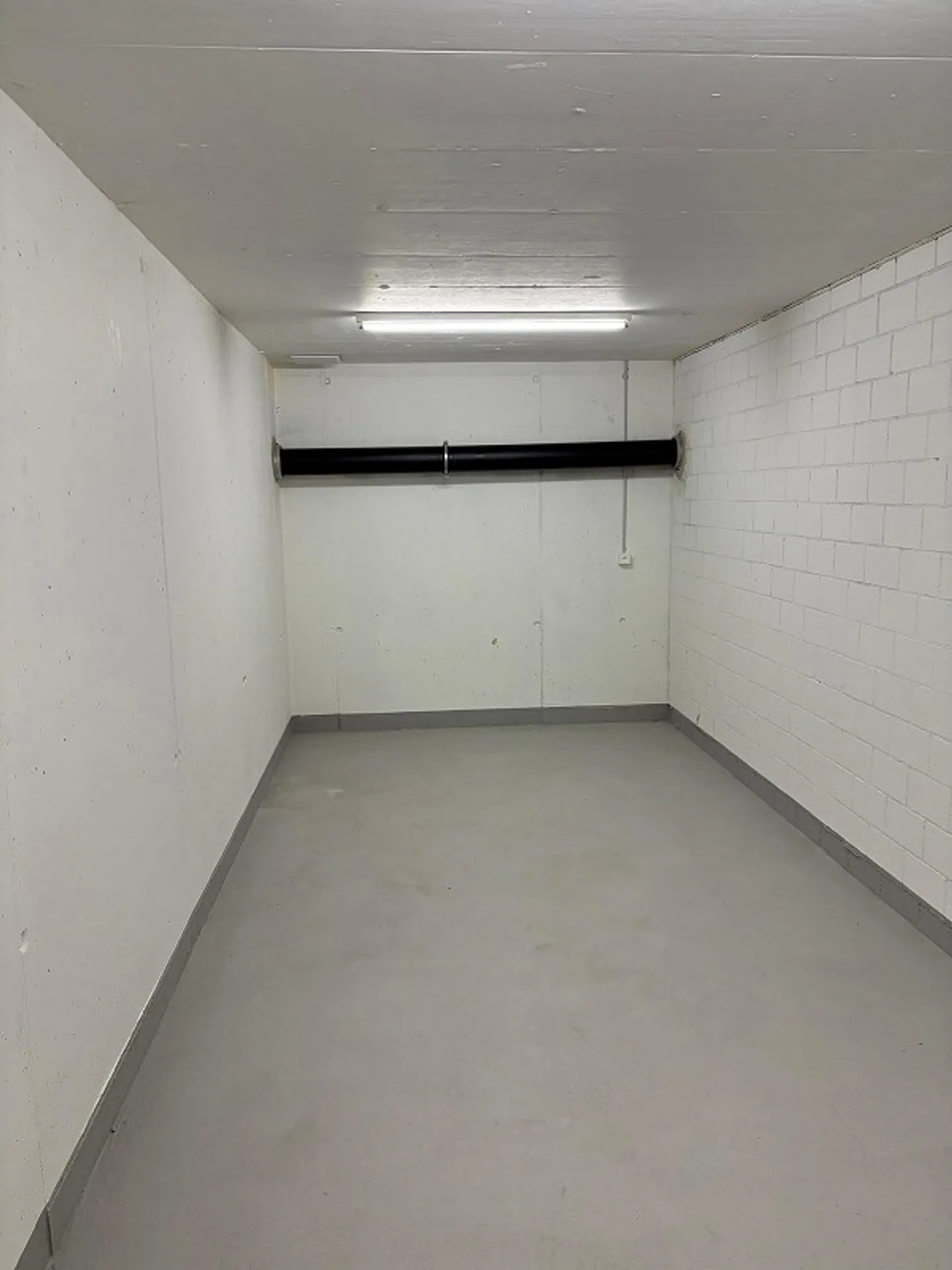 Lagerraum an zentraler Lage in Hagendorn zu vermieten - Foto 1 von 2