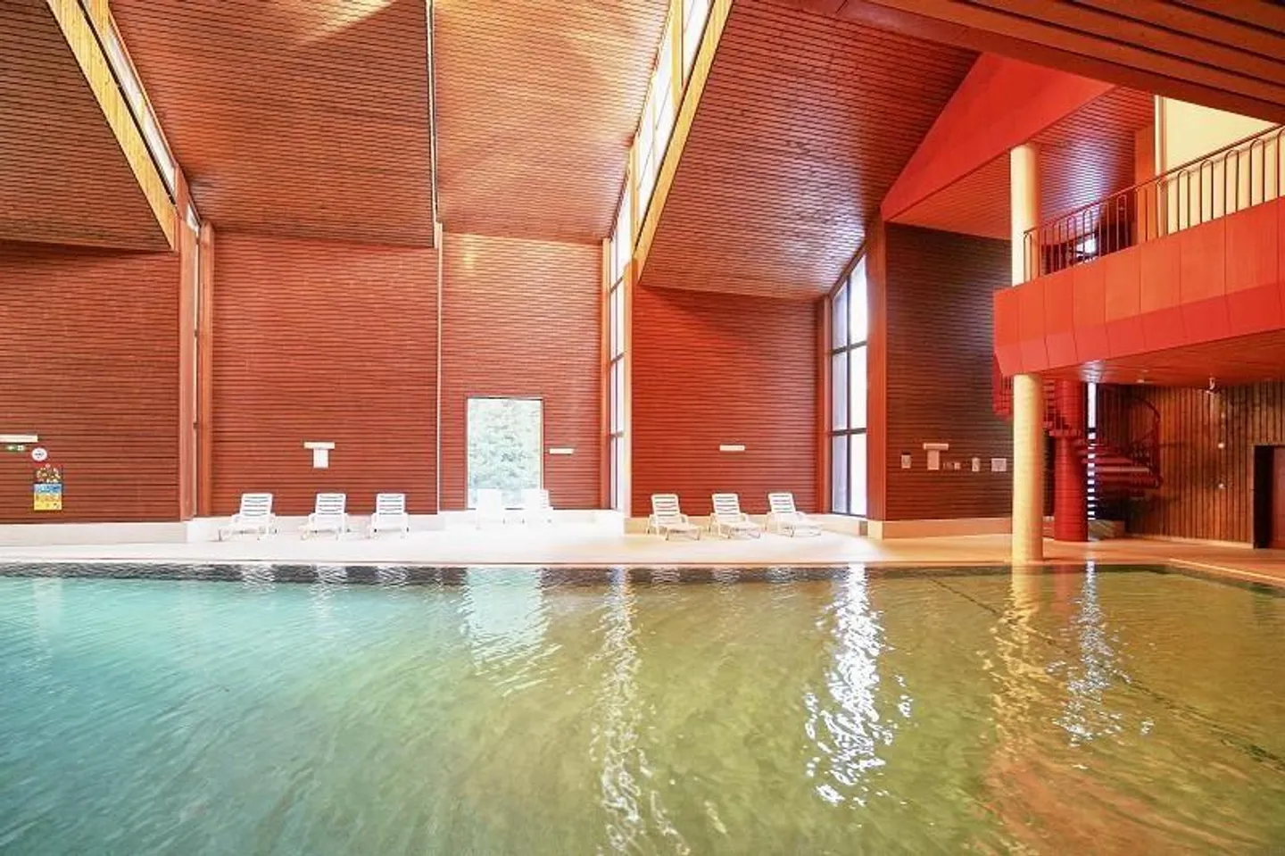 «2 1/2-Zimmer-Wohnung mit Hallenbad / appartamento di 2 1/2 locali con piscina» - Foto 16 von 26