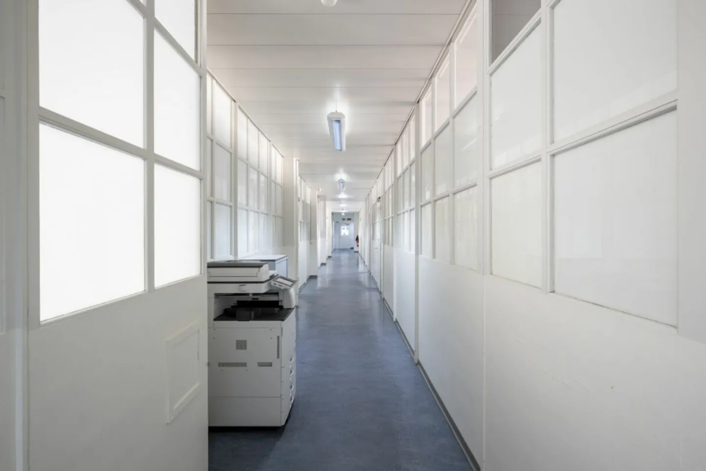 Bright rooms in the core area with good infrastructure in Aarau - Photo 2 of 9