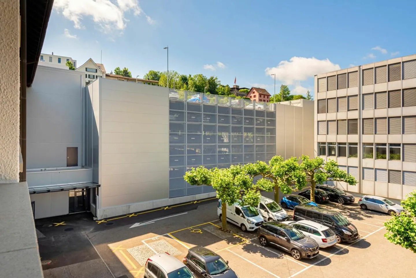 Bright rooms in the core area with good infrastructure in Aarau - Photo 8 of 9