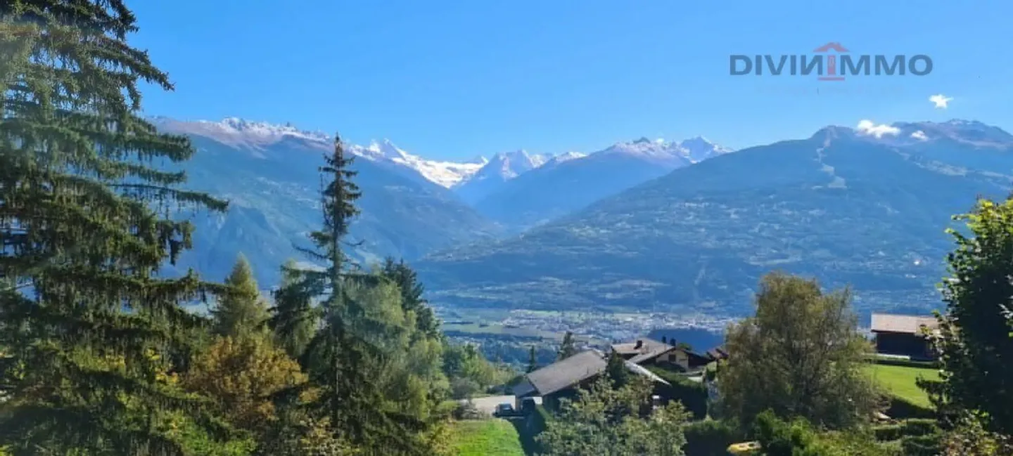 Magnificent 4.5-Room Luxury Chalet in the Heights of Savièse - Photo 7 of 8