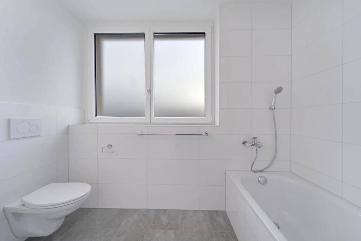 Cozy Apartment in the Center of Root - Photo 7 of 10