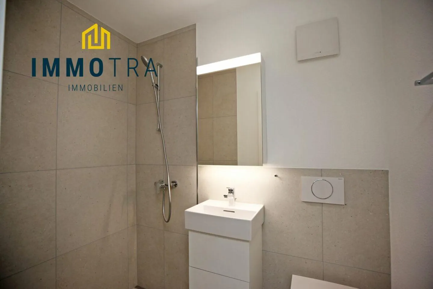 Appartement de 1,5 pièce au rez-de-chaussée fraîchement rénové à Münchenbuchsee - Photo 1 sur 8