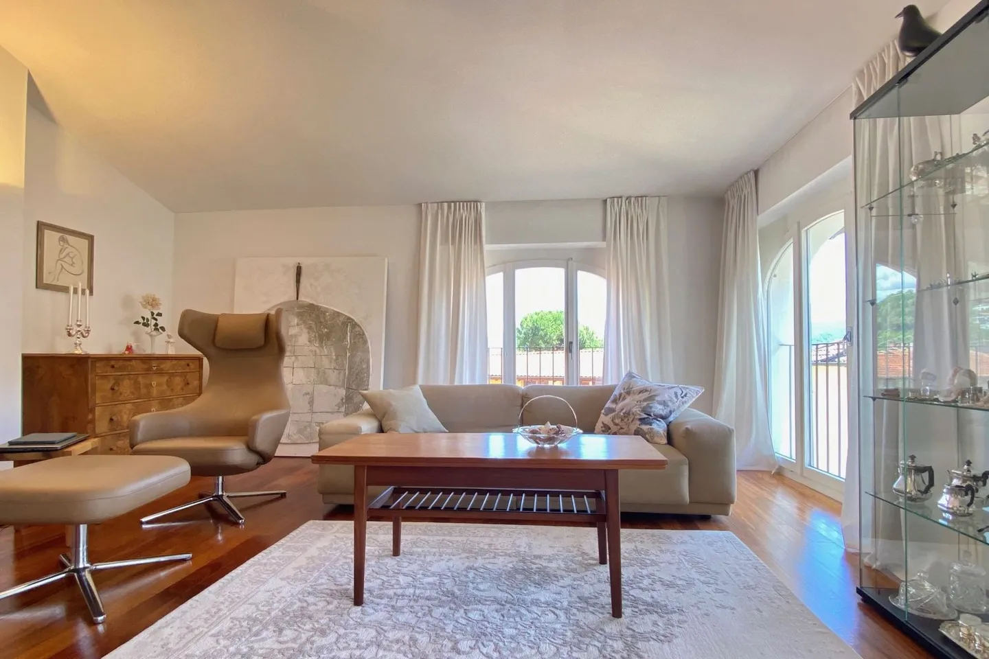 Pure tranquility !!! Restored village palazzo with Mediterranean courtyard & double garage - near Lugano - Photo 10 of 39