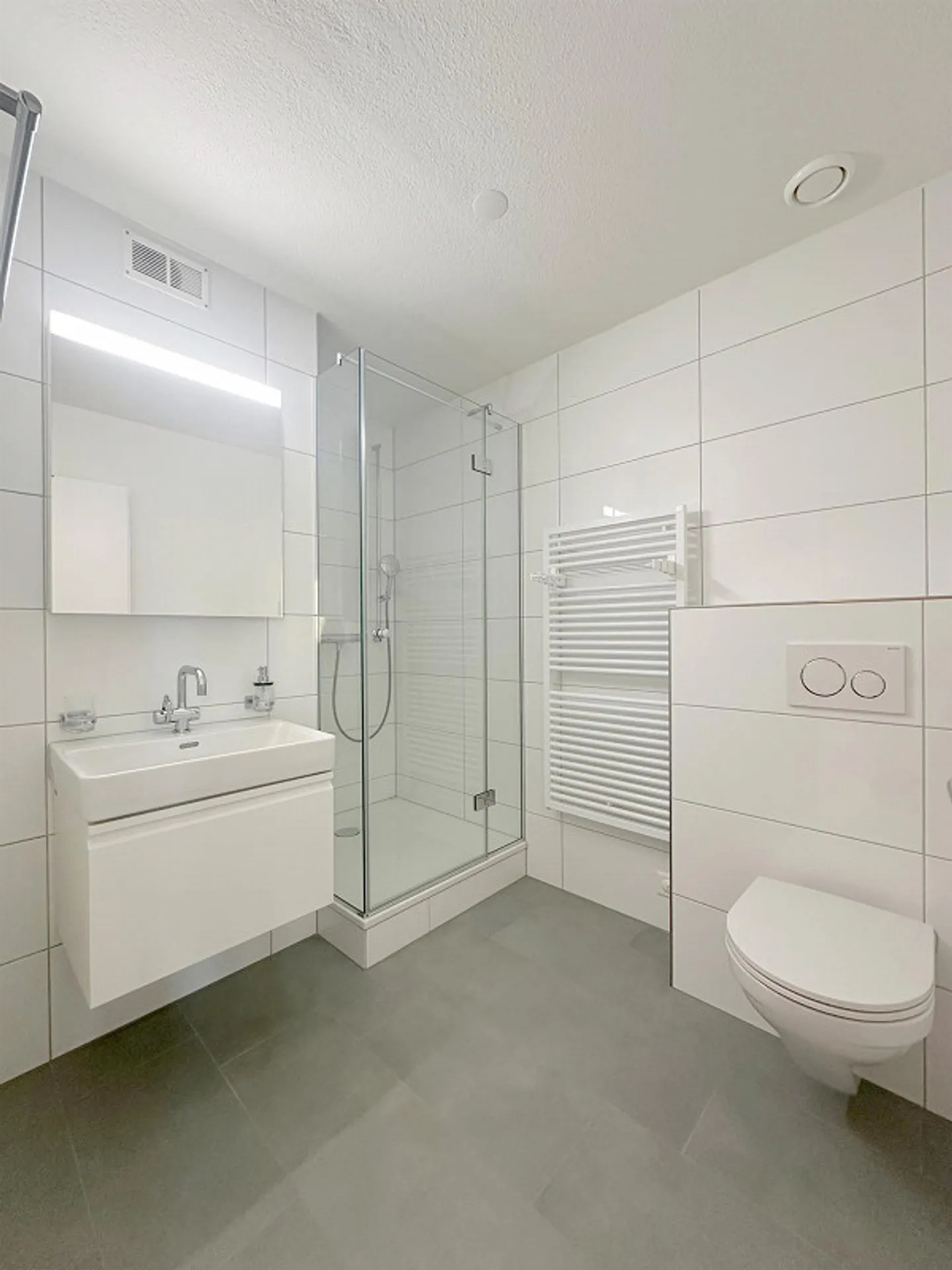 Your new home in the heart of district 7! - Photo 9 of 12