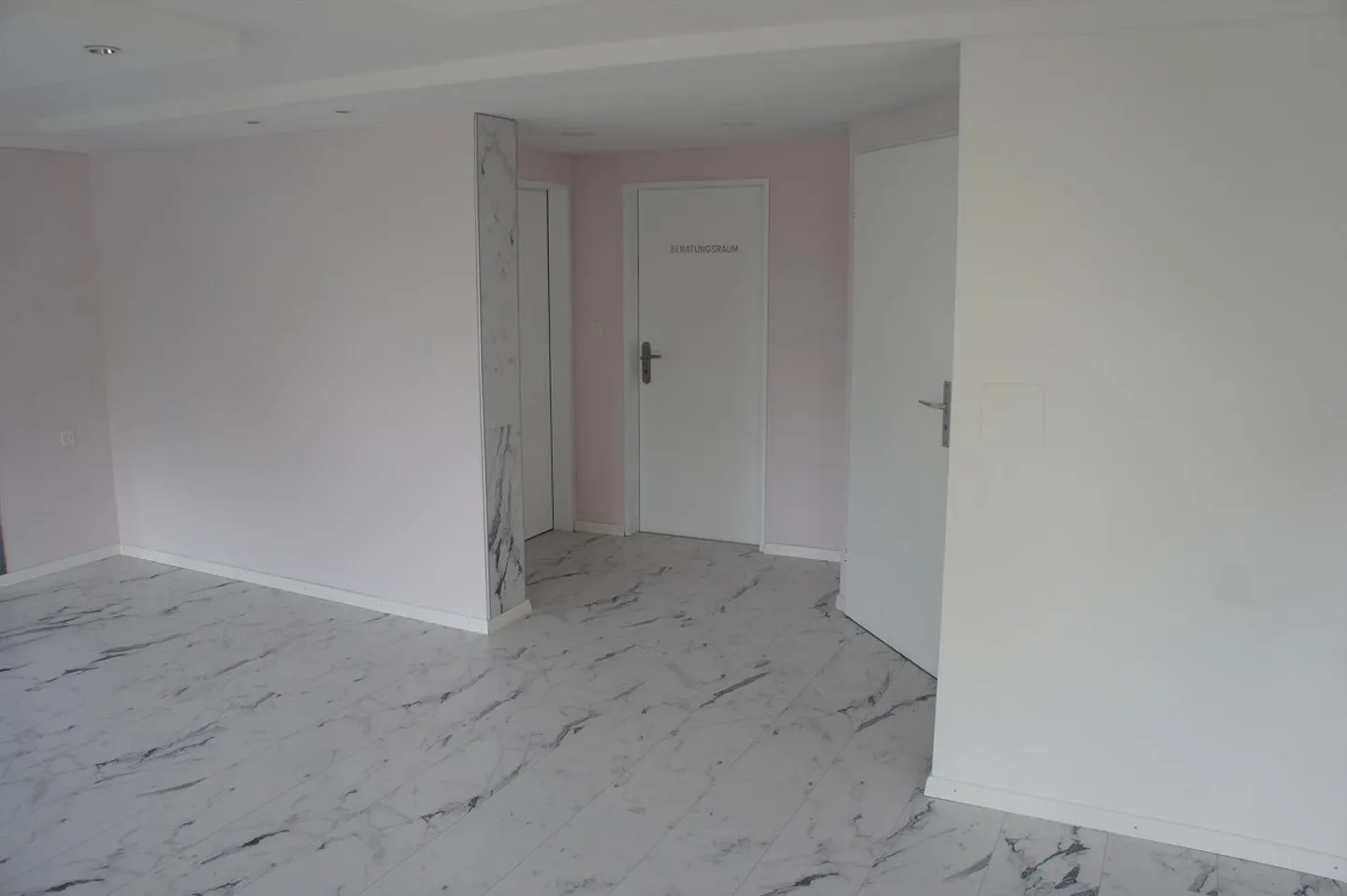 Büro, Atelie, Studio - Photo 3 of 10