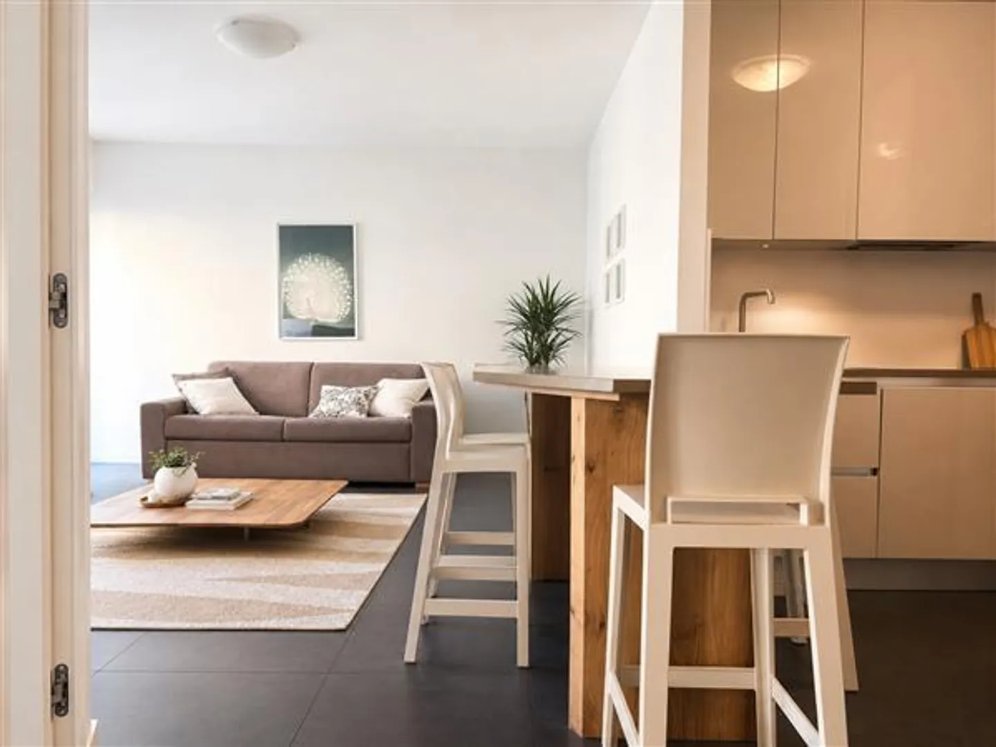Paradise: Furnished 3.5-room apartment - Photo 1 of 13