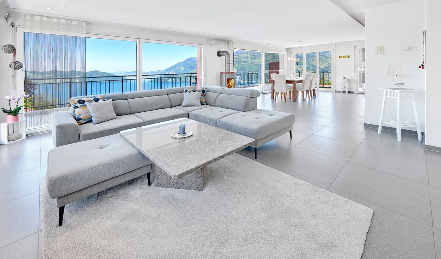 Vivere con vista – spazioso, luminoso e con vista mozzafiato sul lago - Foto 1 di 6