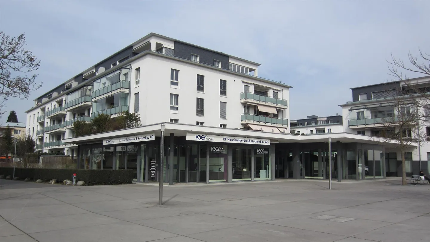 Vielseitige Gewerbeflächen in Baar - Foto 1 von 8