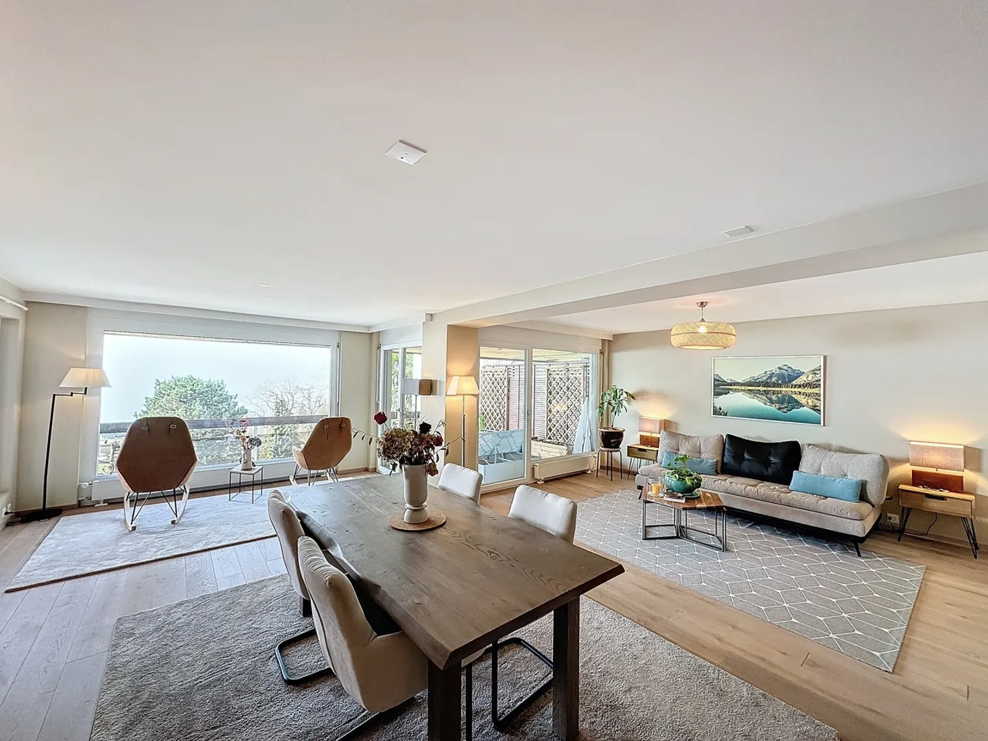 Appartement Magnifique avec Vue Lac - Photo 1 sur 9