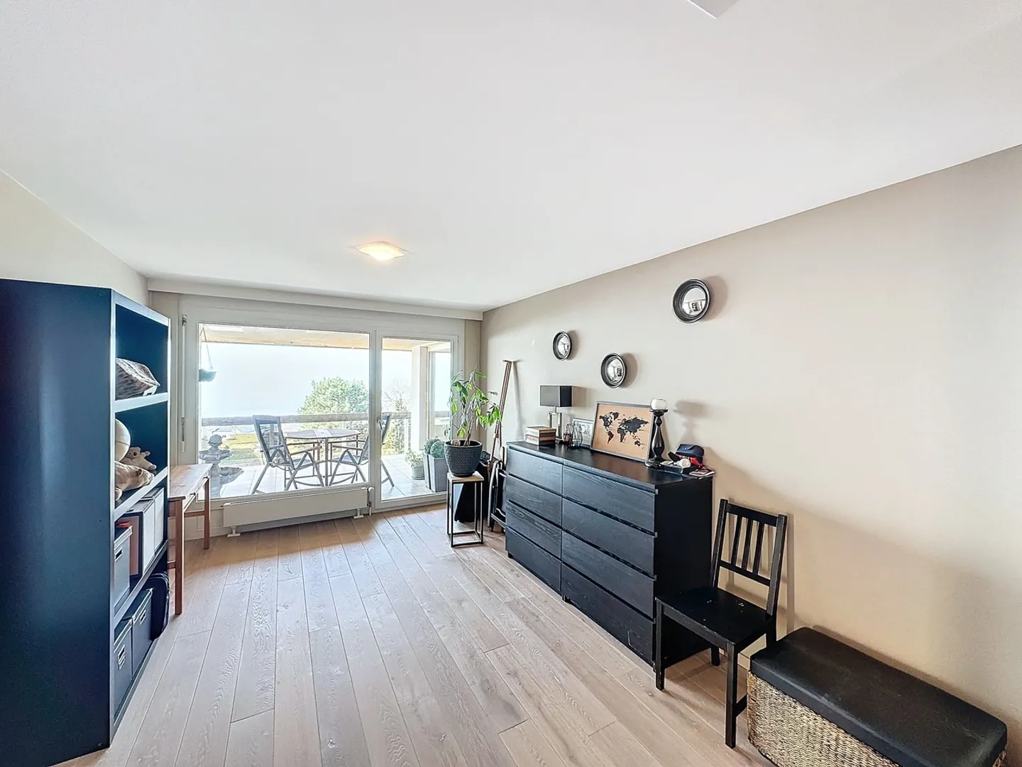 Appartement Magnifique avec Vue Lac - Photo 8 sur 9