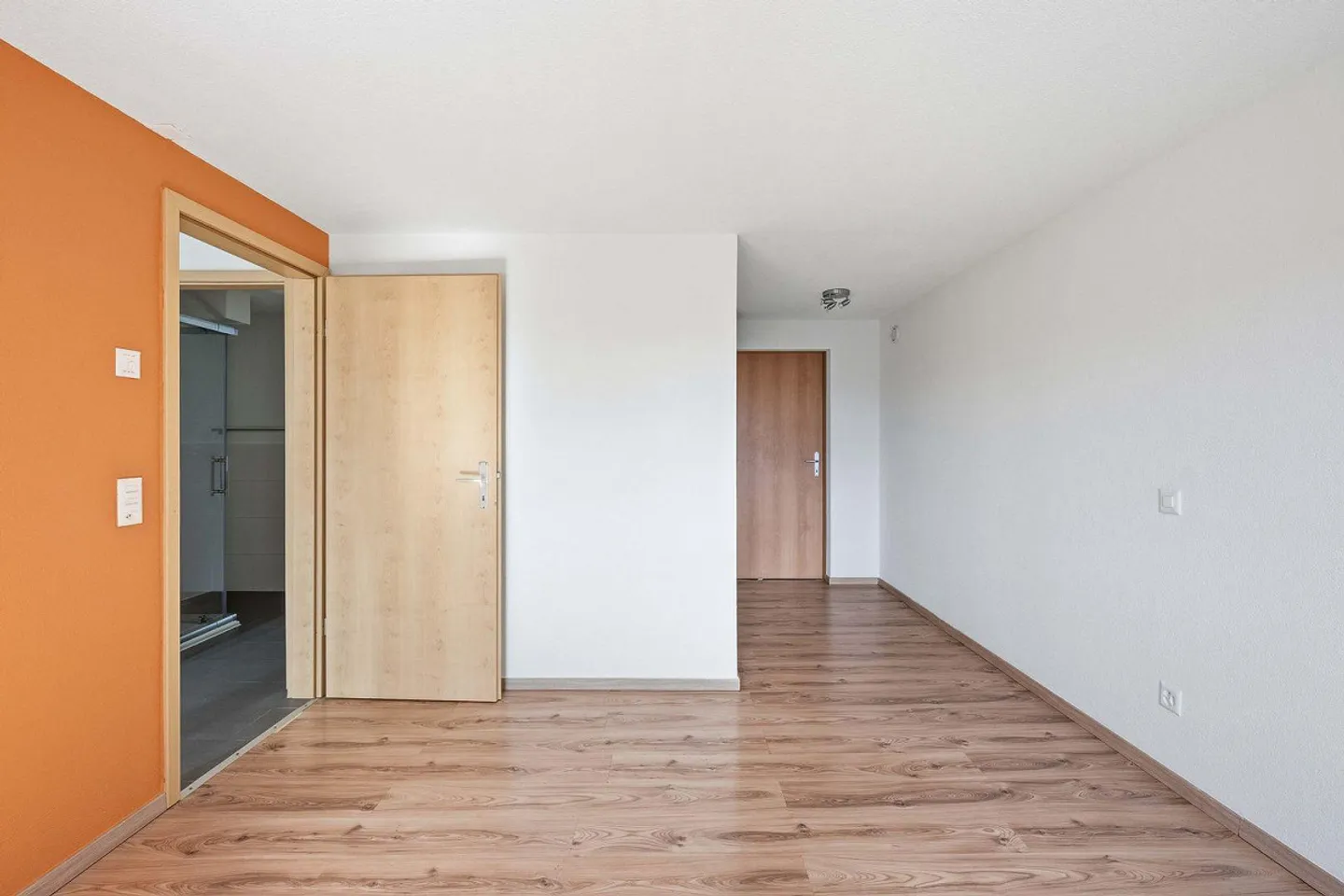 2.5-Room Apartment - Photo 11 of 16