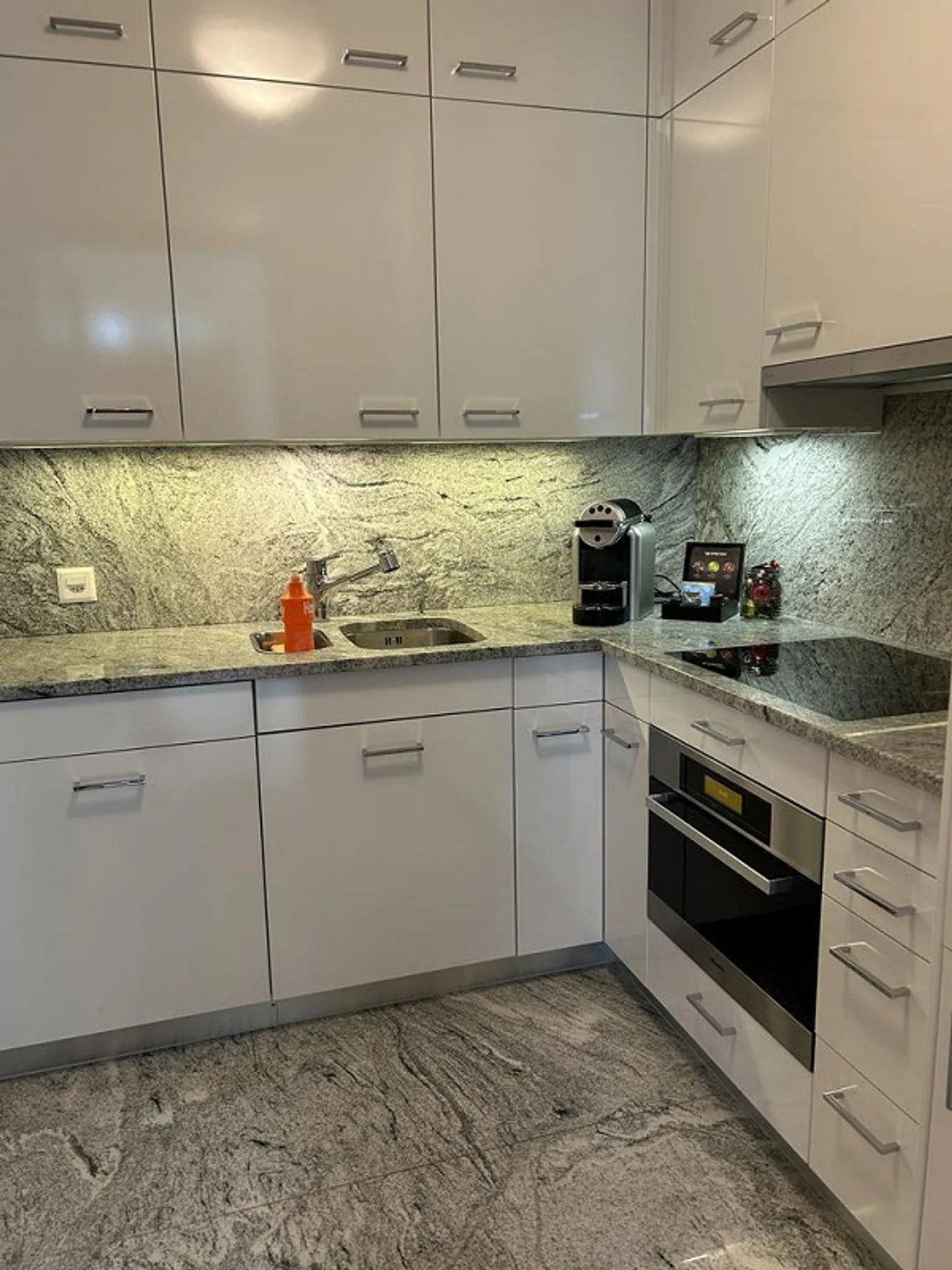 Appartamento attico di 2,5 stanze nel centro di San Gallo - Foto 5 di 10