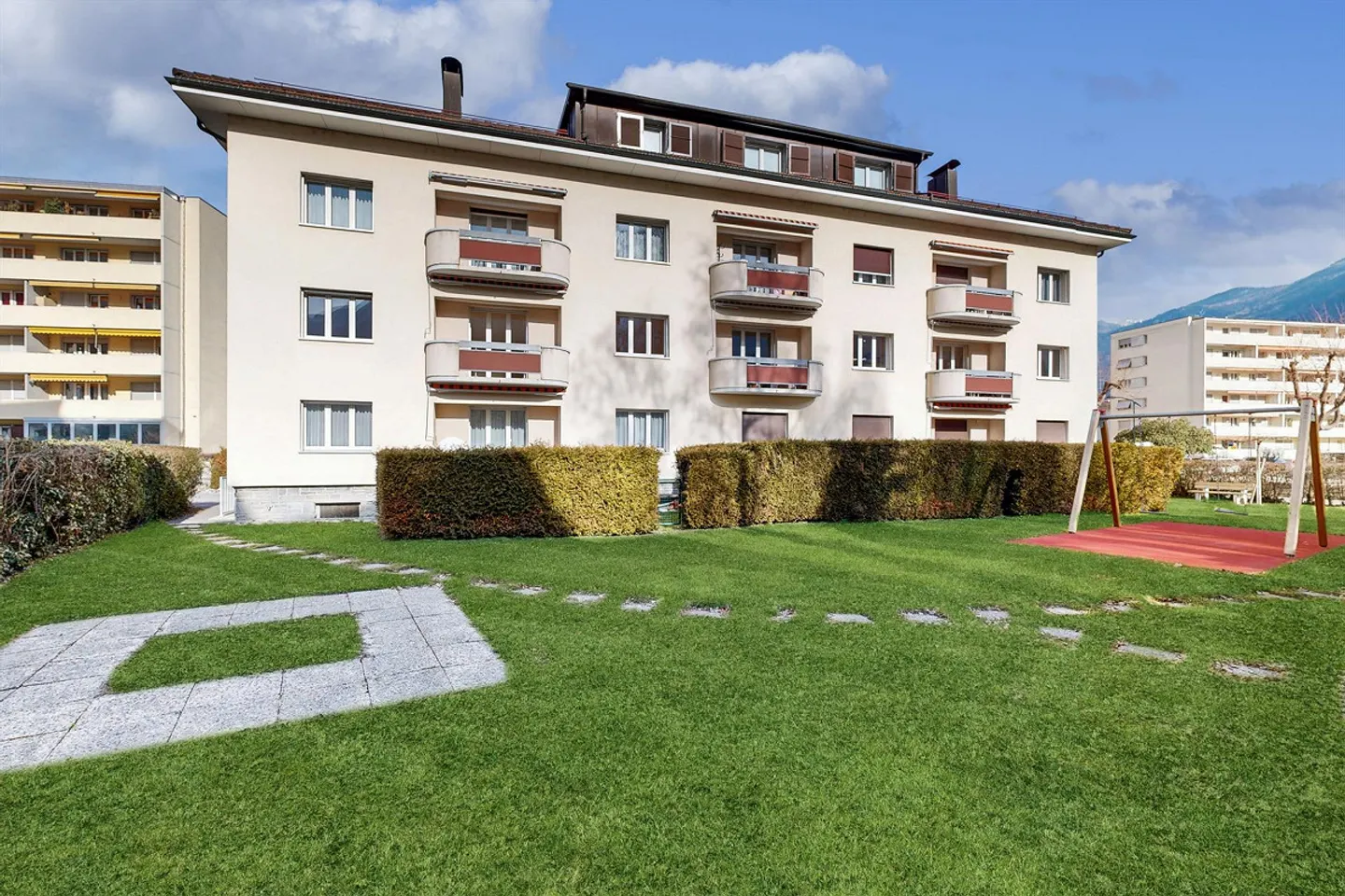 Geräumige Wohnung! - Foto 10 von 11