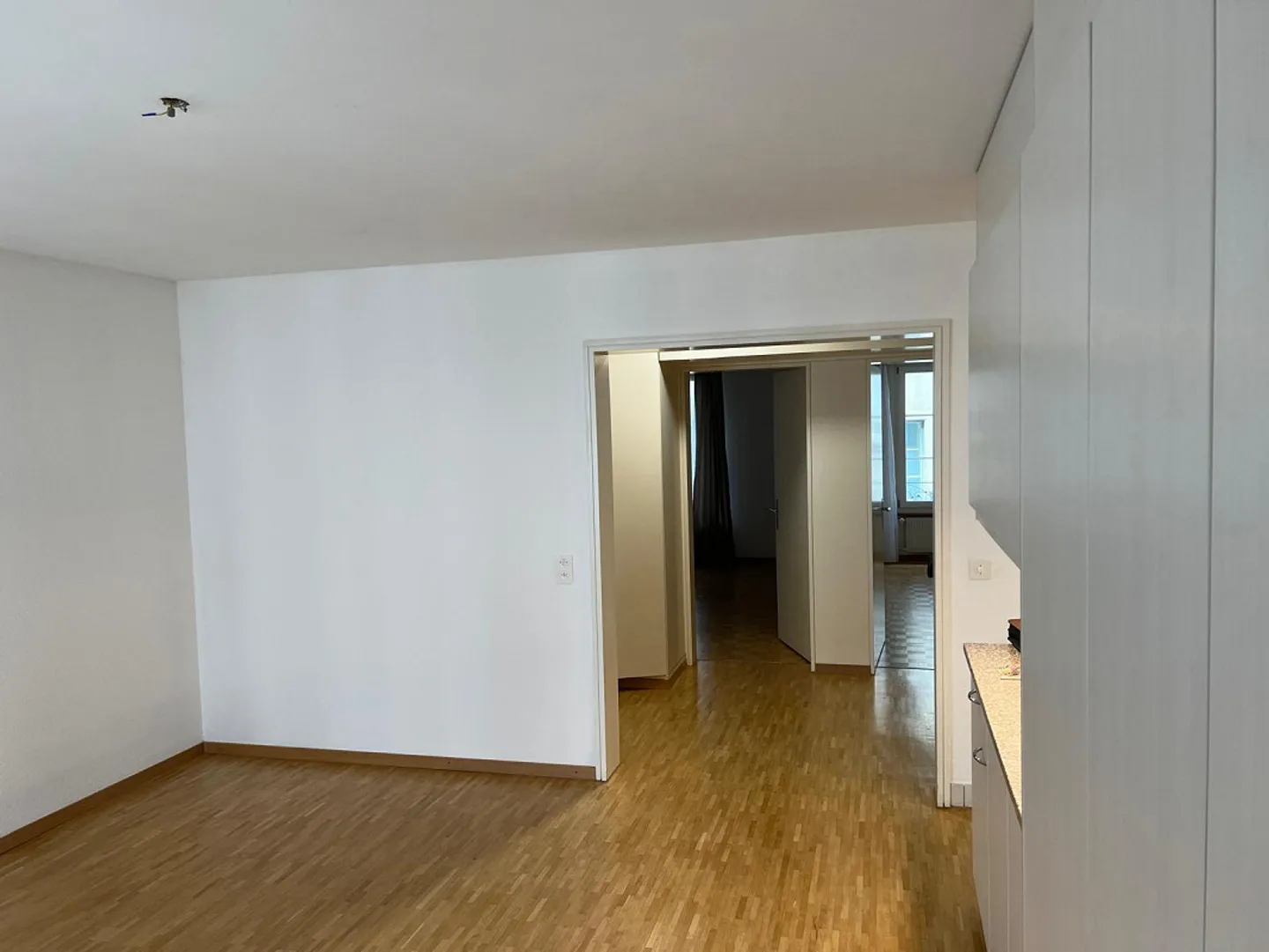 Attractive 3-room apartment in the Bern old town - Photo 3 of 12