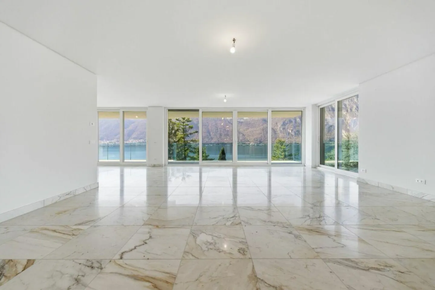 Luxuswohnung mit Seesicht - Foto 3 von 12