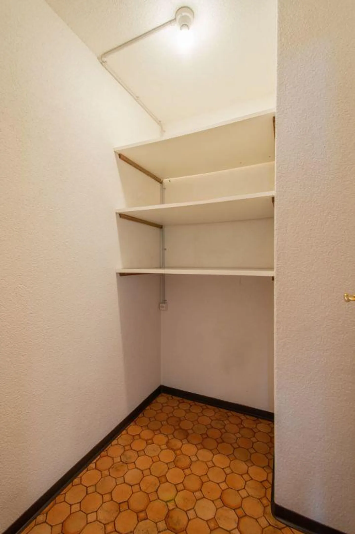 Cozy and centrally located 3 ½-room apartment - Photo 11 of 13
