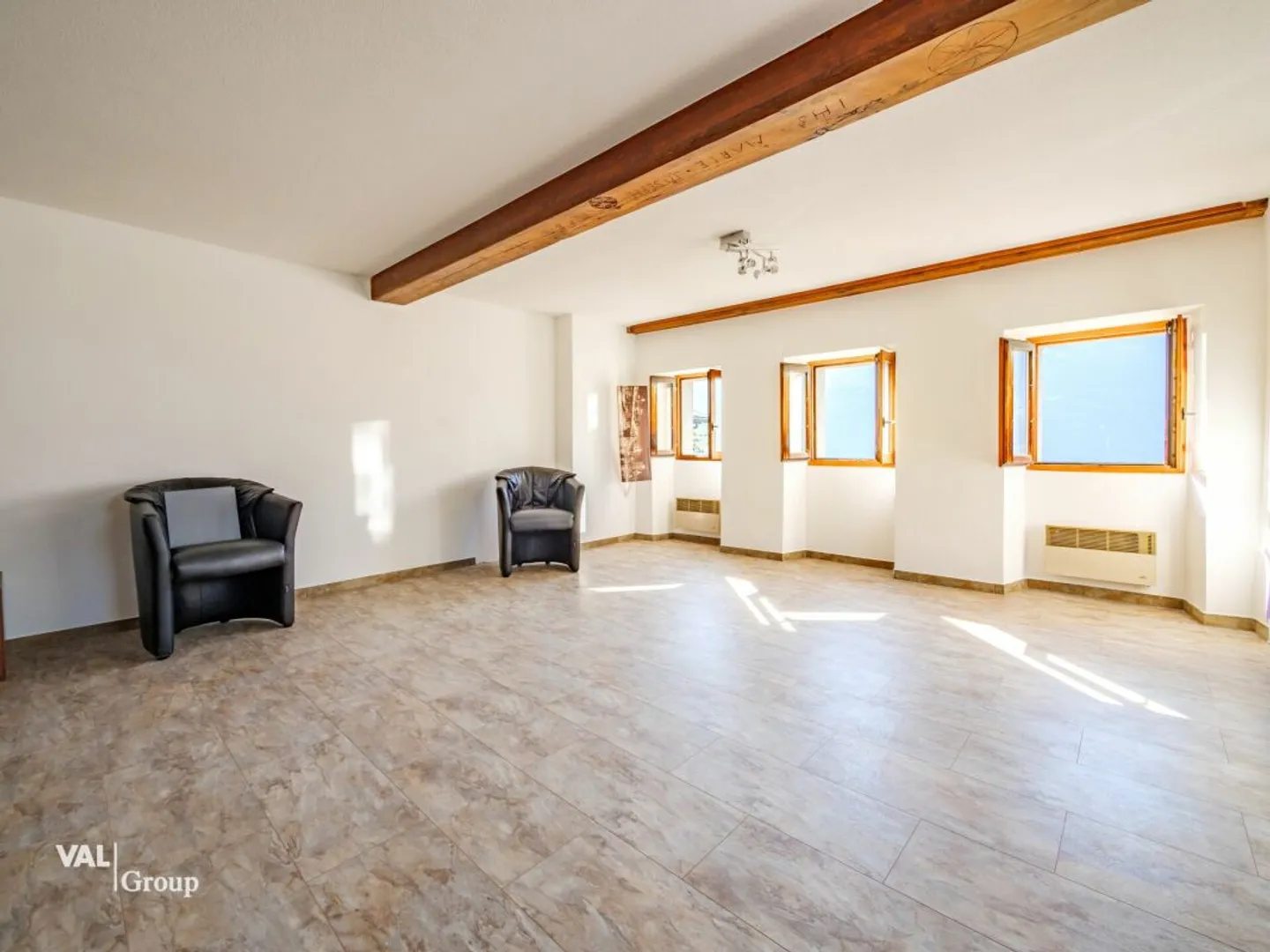 Einzigartige Gelegenheit: Haus mit zwei unabhängigen Wohnungen (5,5 und 2,5 Zimmer) - Foto 7 von 21