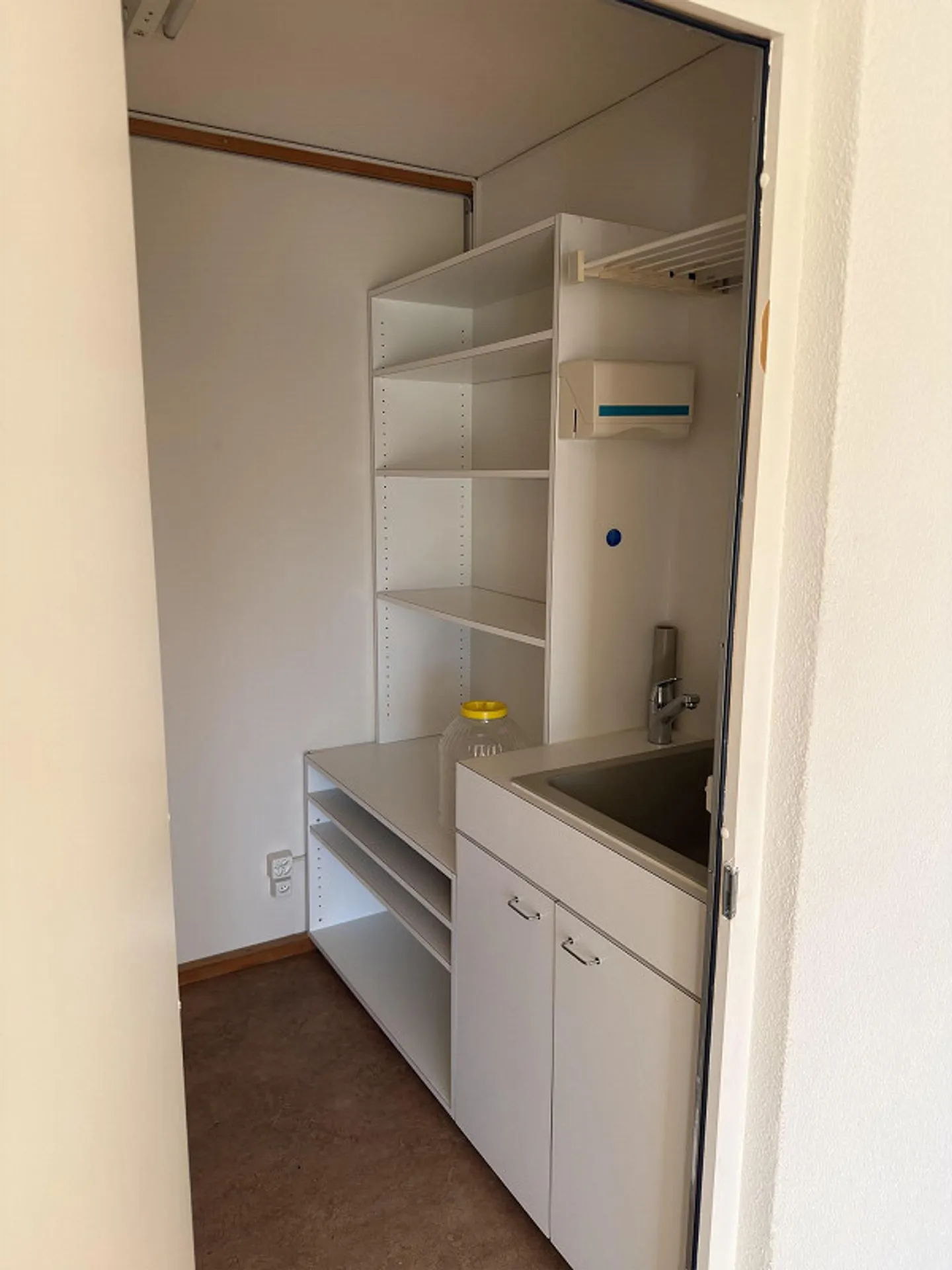 Appartamento 3 1/2 locali con balcone soleggiato - Foto 12 di 16