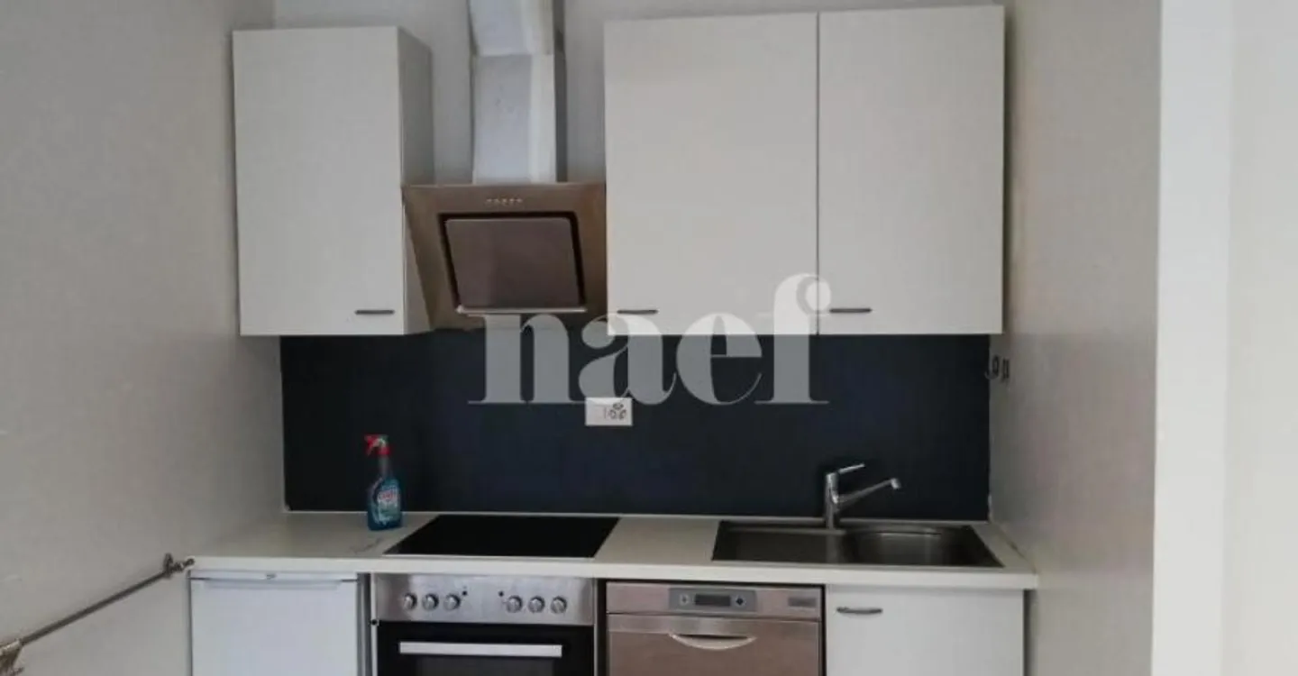 Espace Commercial dans Quartier Résidentiel - Photo 7 sur 8