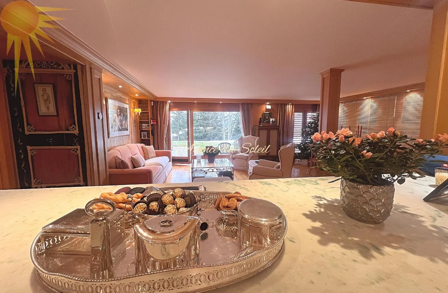 Ski-in / Ski-out? Außergewöhnliche 4,5-Zimmer-Wohnung mit privatem Pool im Herzen von Crans! - Foto 8 von 13