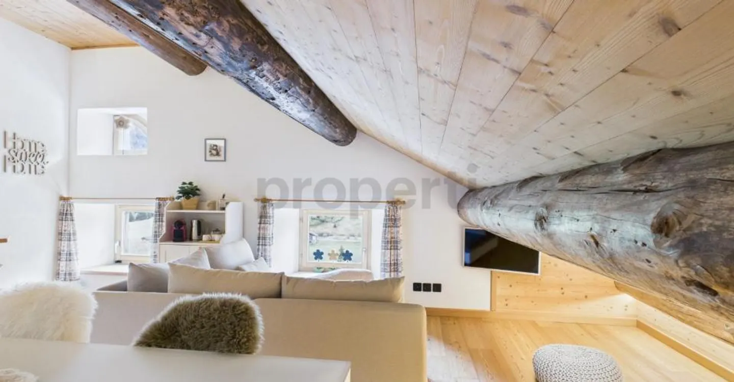 Tradition Meets Comfort: 2.5 Room Second Home in Nufenen – natu... - Photo 4 of 10
