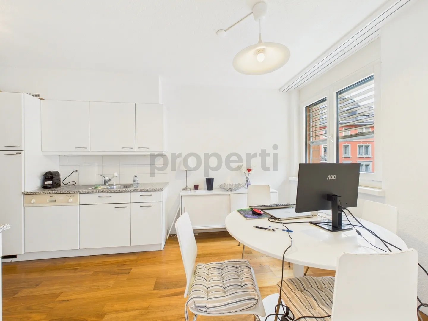 Appartement meublé élégant de 2,5 pièces à Wiedikon - Photo 4 sur 9