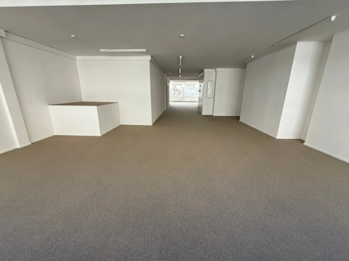 Bureau rénové au prestigieux Rennweg - Photo 1 sur 5