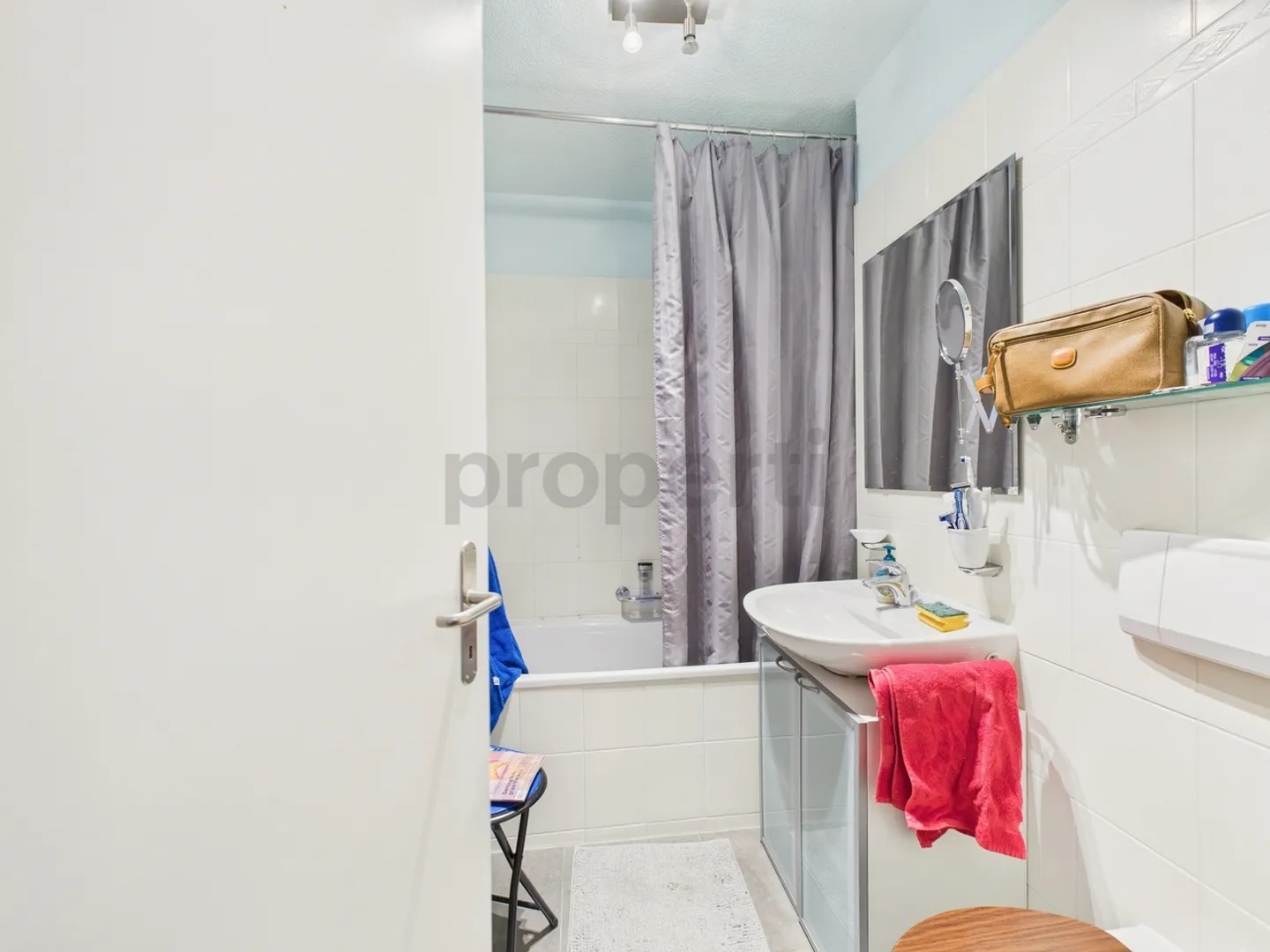 Appartement meublé élégant de 2,5 pièces à Wiedikon - Photo 8 sur 9