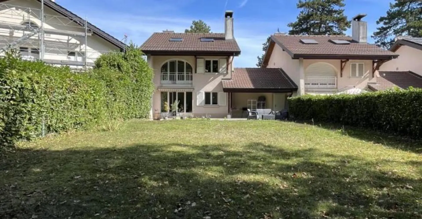 Villa a Versoix in una zona tranquilla - Foto 2 di 10