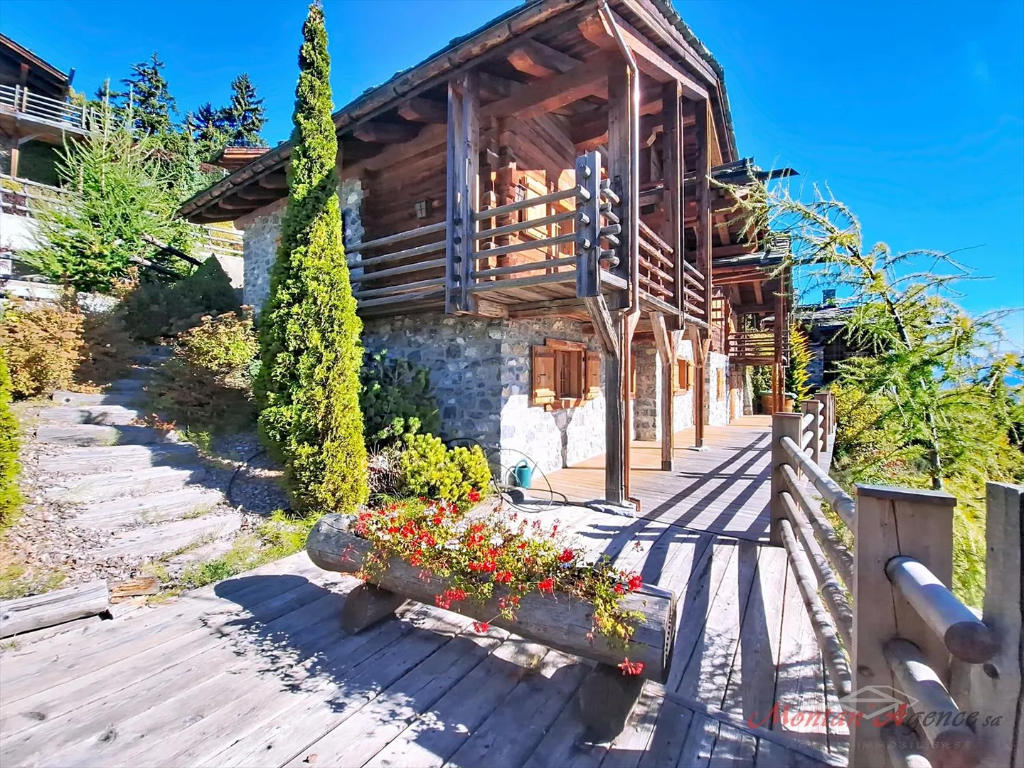 Chalet 5.5 stanze - Foto 1 di 13