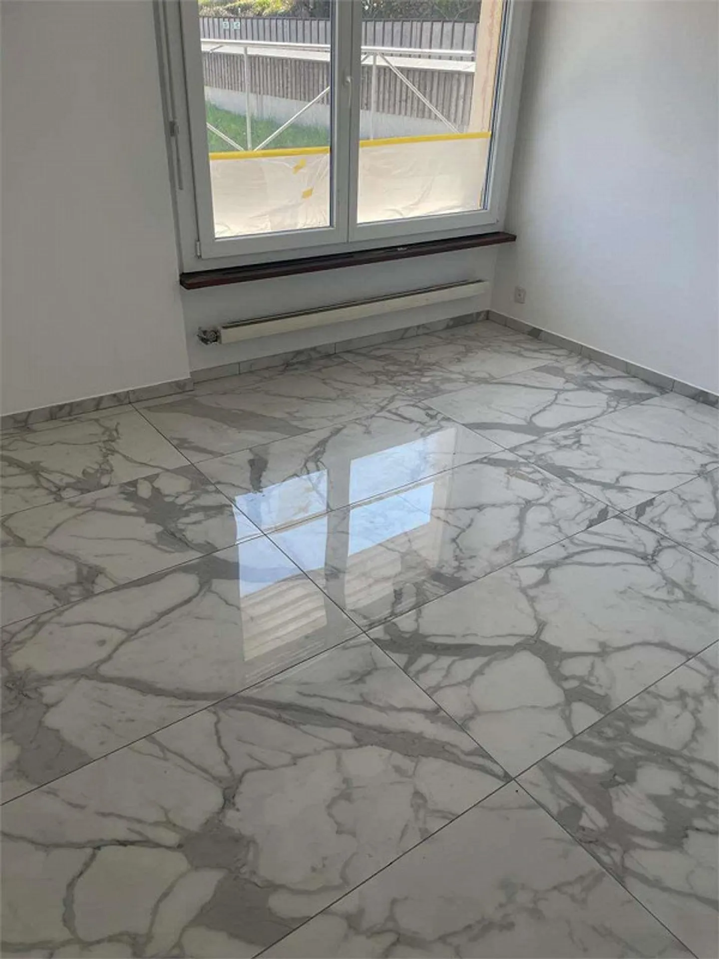 Vira Gambarogno, second floor, spacious 3.5 room apartment with - Photo 4 of 5