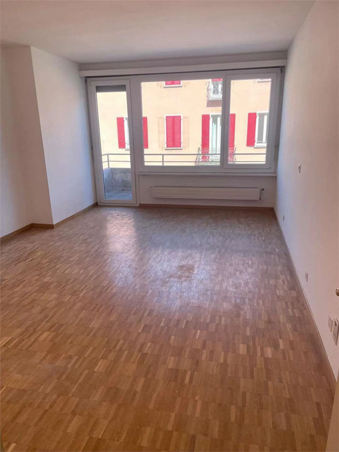 Vira Gambarogno, second floor, spacious 3.5 room apartment with - Photo 5 of 5